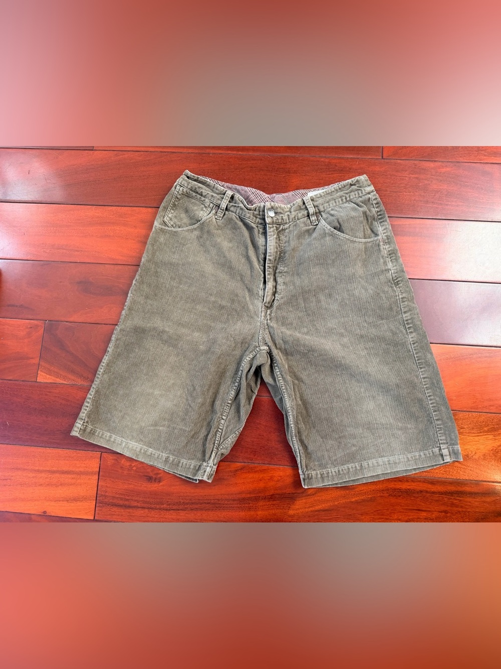 Volcom Mens Corduroy Chino Shorts Size 32 Olive Green Faded Skate Surf Casual